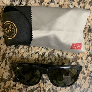 Ray-Ban large Wayfarer Polarized